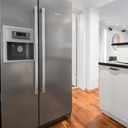 Central In The Heart Of Bergen! Apartment
