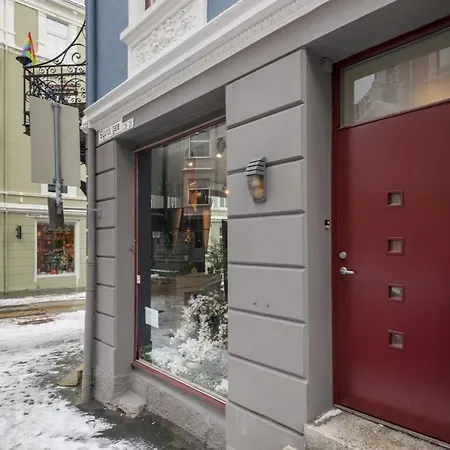 Central In The Heart Of Bergen! Apartment *